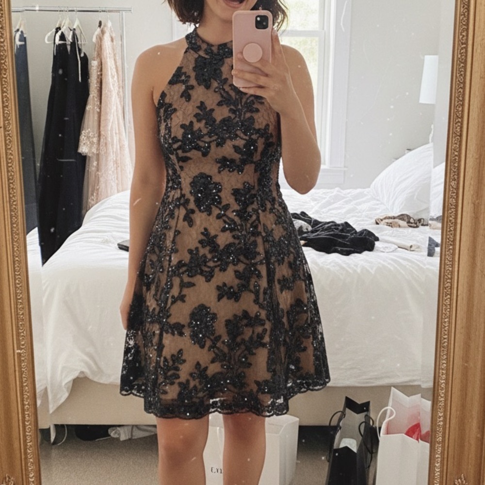 DRESS THE POPULATION 'ABBIE' SEQUIN FIT & FLARE DRESS - L - like new